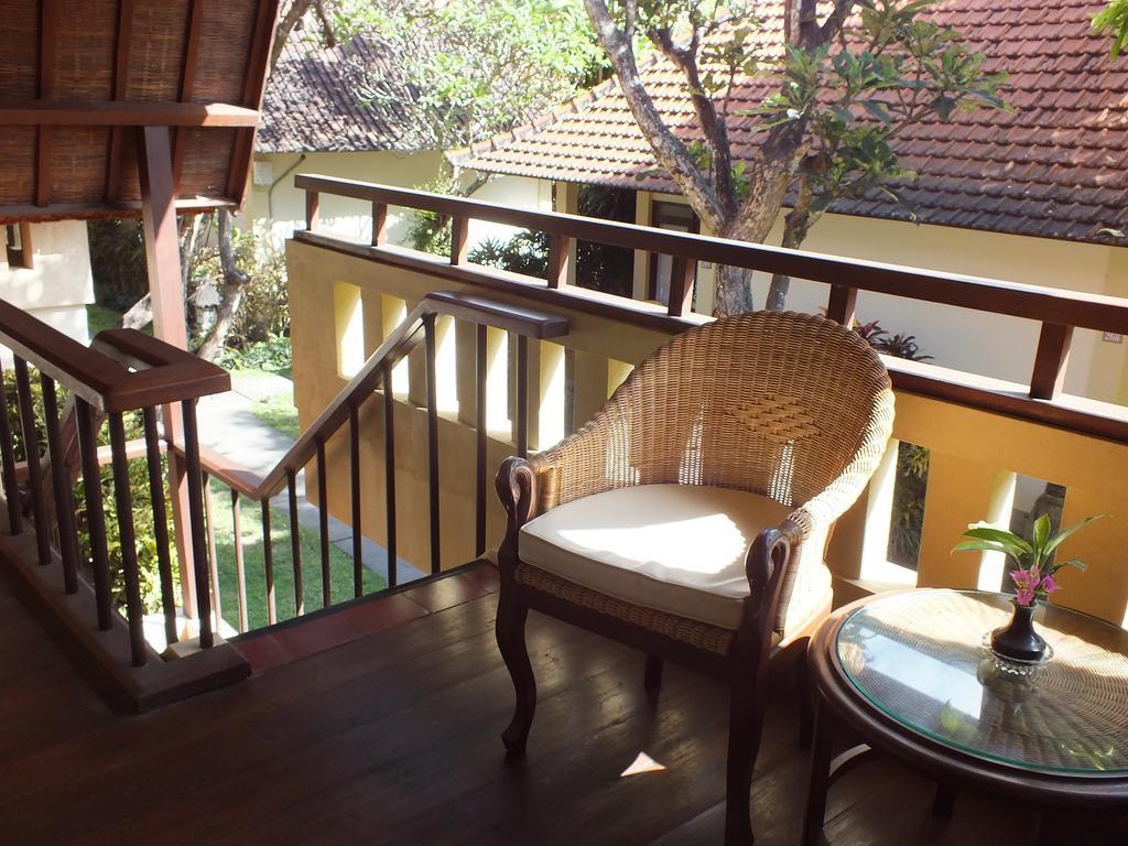 Besakih Beach Hotel Sanur Buitenkant foto