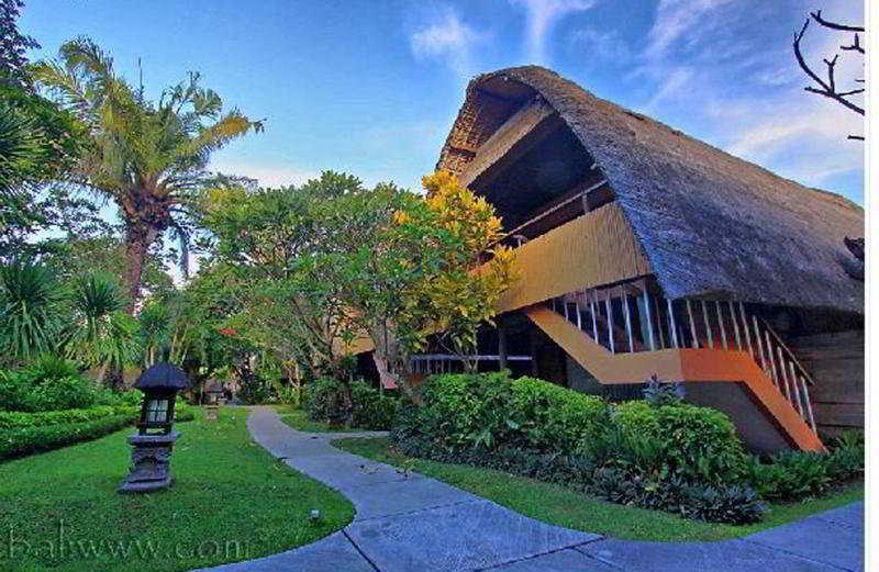 Besakih Beach Hotel Sanur Buitenkant foto